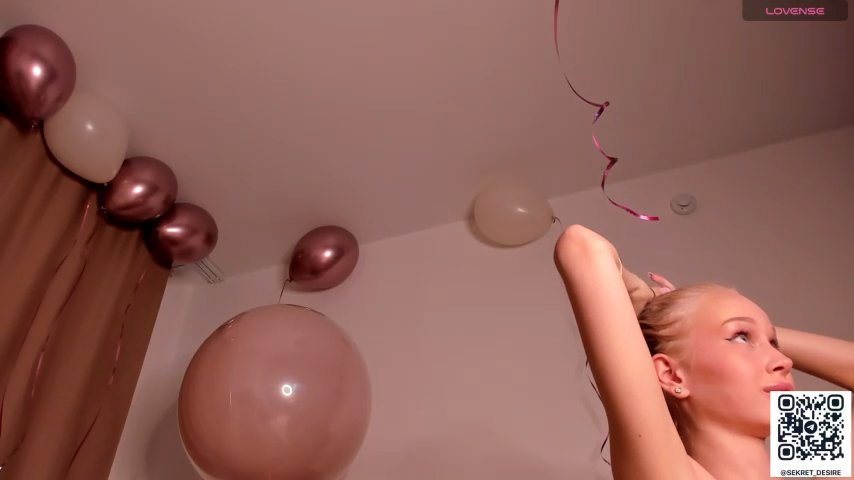 sincere_shyness — live cam screenshot • Wusca – Live Webcams, Replays & GIFs — #2 sincere_shyness live cam screenshot female on Wusca – Live Webcams, Replays & GIFs — screenshot #2