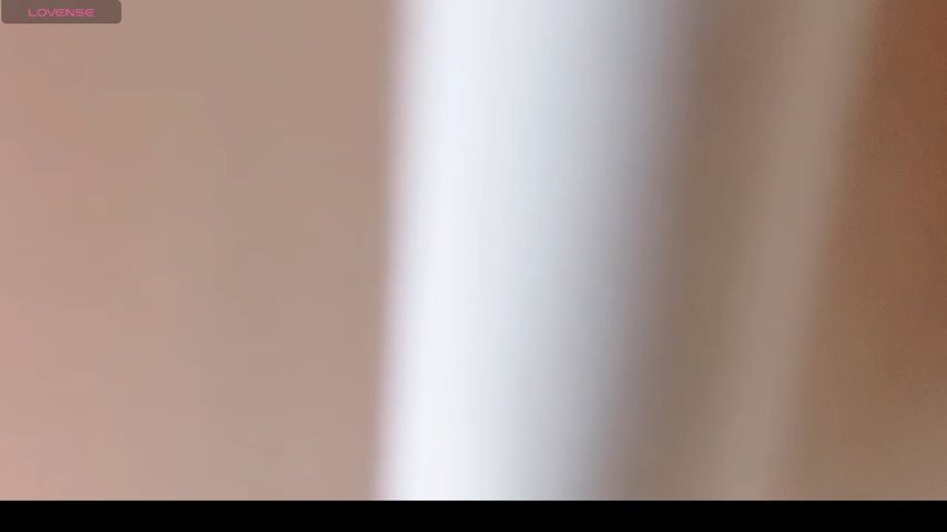 __kem__ live cam screenshot female from Vietnam on Wusca – Live Webcams, Replays & GIFs — screenshot #1