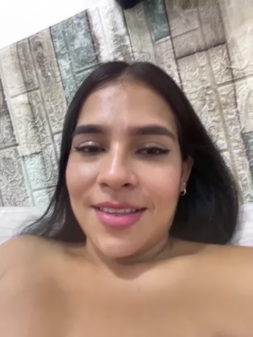 Valery_lux16 live cam screenshot female from Colombia on Wusca – Live Webcams, Replays & GIFs — screenshot #1