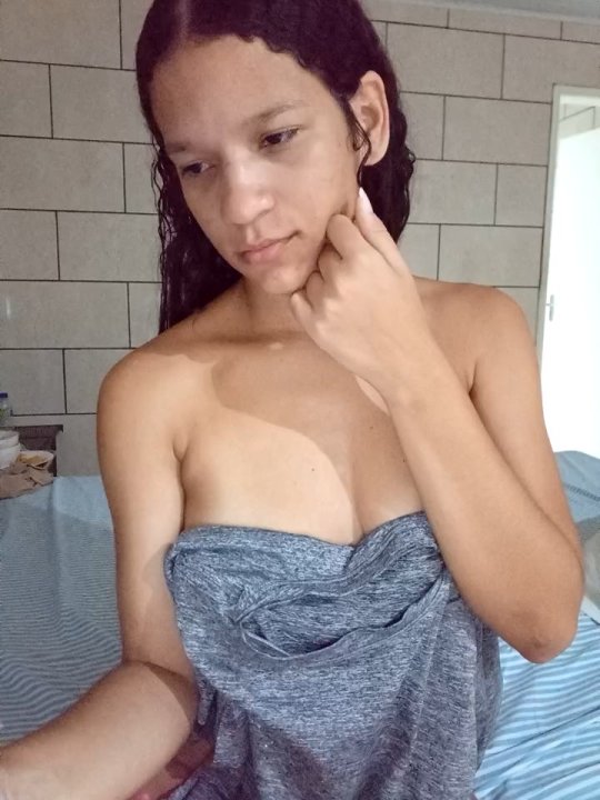 By_Aninha live cam screenshot malefemale from Brazil on Wusca – Live Webcams, Replays & GIFs — screenshot #1