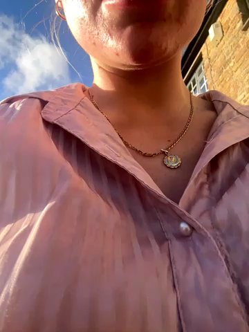 blissdimicco live cam screenshot female from United Kingdom on Wusca – Live Webcams, Replays & GIFs — screenshot #1