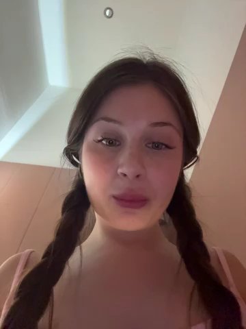 mmelicious live cam screenshot malefemale on Wusca – Live Webcams, Replays & GIFs — screenshot #1