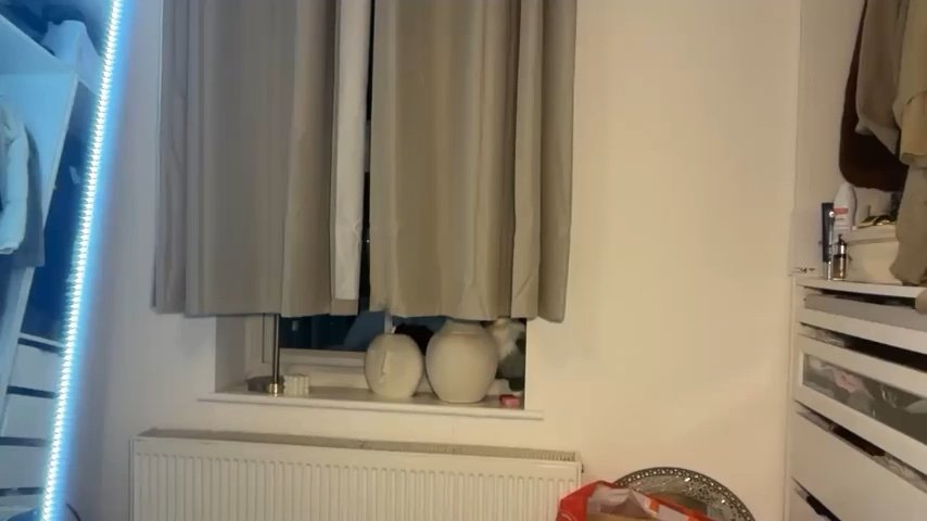 KayleeBella live cam screenshot malefemale from United Kingdom on Wusca – Live Webcams, Replays & GIFs — screenshot #1