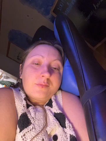 TheFishWife live cam screenshot female from United States on Wusca – Live Webcams, Replays & GIFs — screenshot #1