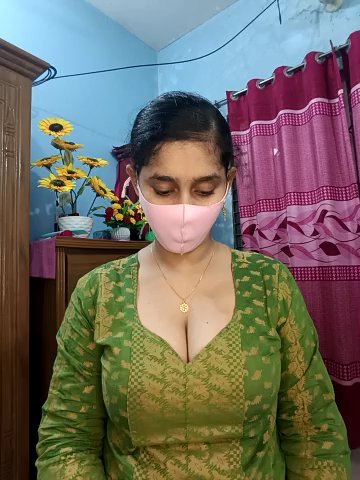 Cute_Faria live cam screenshot female on Wusca – Live Webcams, Replays & GIFs — screenshot #1