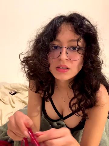 Alicatcua_ live cam screenshot female from Mexico on Wusca – Live Webcams, Replays & GIFs — screenshot #1